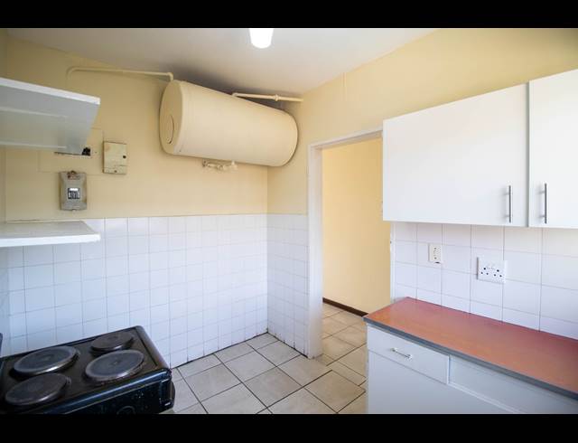 2 BEDROOM APARTMENT FOR SALE IN KENSINGTON B